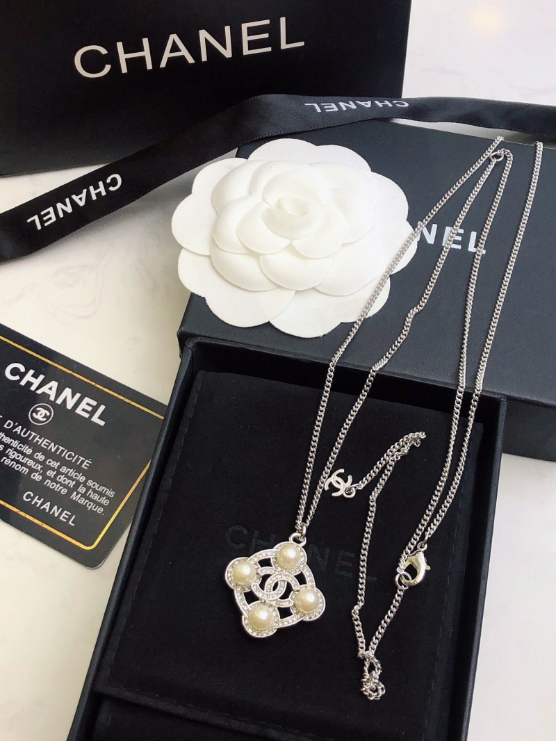 Ch**el necklaces